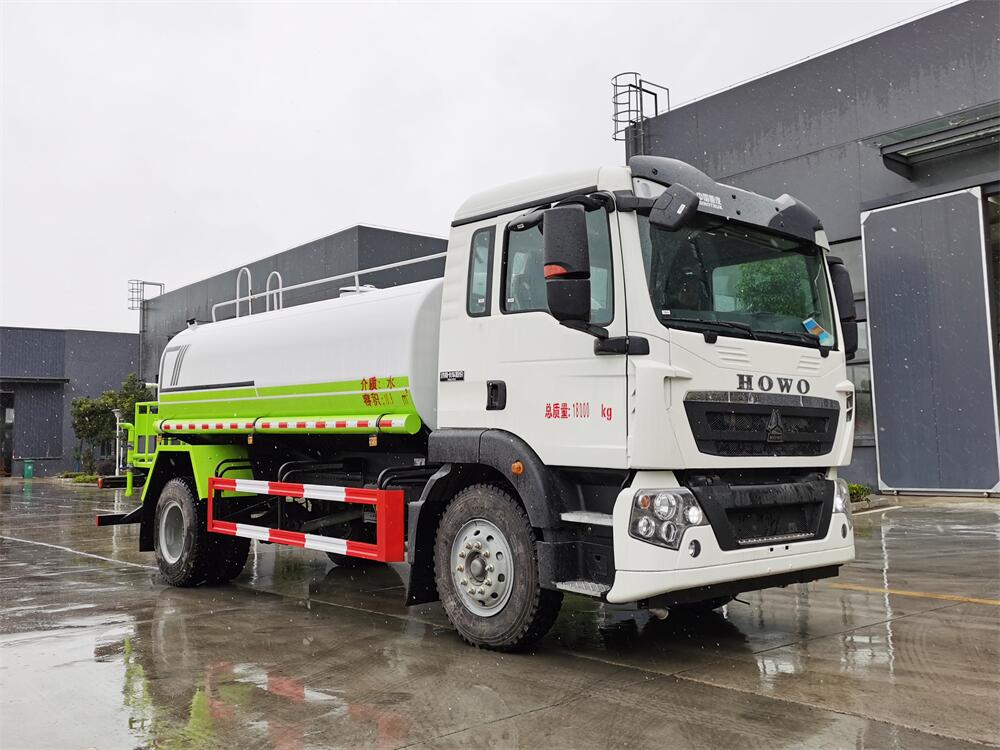 12噸15噸灑水車-重汽豪沃國(guó)六12方15立方灑水車廠家價(jià)格