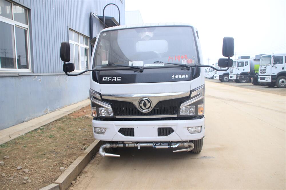 東風(fēng)小福瑞卡（3308，云內(nèi)127）國(guó)六  內(nèi)飾照片圖