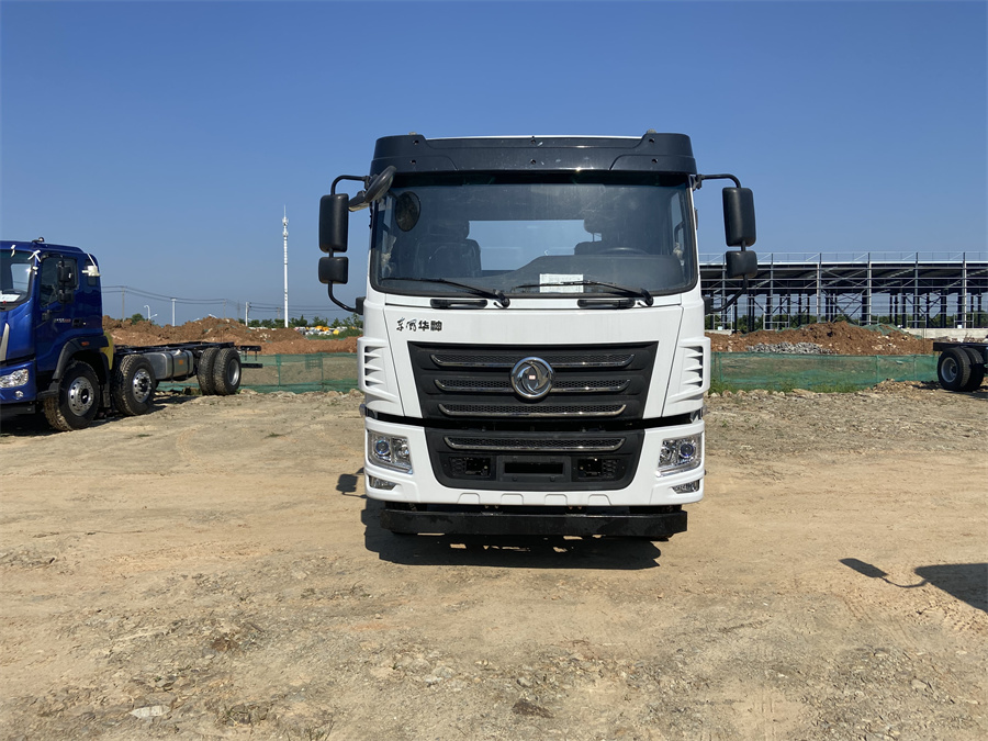 東風(fēng)華神F5（3950，玉柴200）國(guó)六 內(nèi)飾照片圖