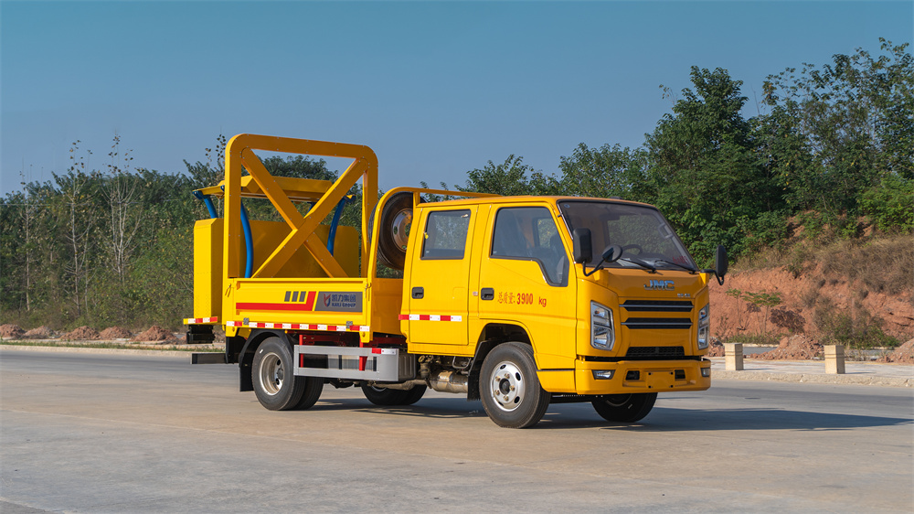 70K防撞灑水車-江鈴70K一級反轉(zhuǎn)防撞緩沖車廠家價(jià)格