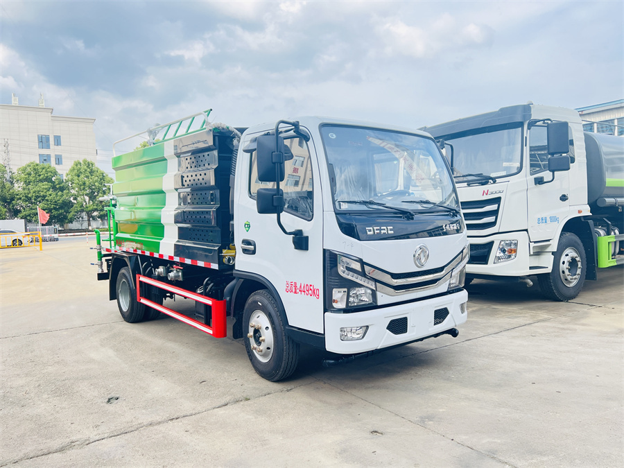 5-7噸多功能抑塵車(chē)-東風(fēng)多利卡國(guó)六5-7立方多功能抑塵車(chē)廠(chǎng)家價(jià)格